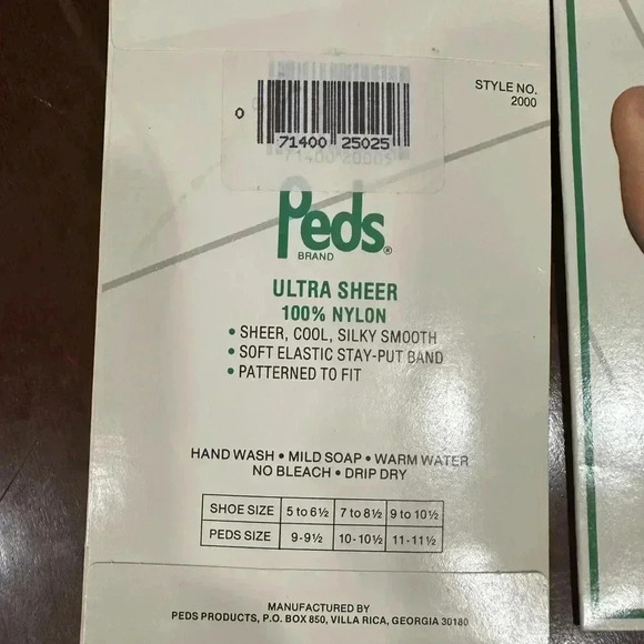 4 pairs Sheer Socks 2 pairs SHEER KNEE HIGHS + 2 pairs no show foot covers - Picture 3 of 6